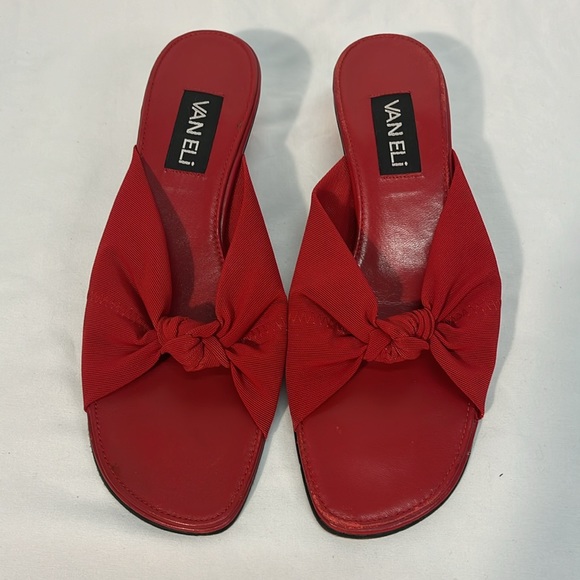 Vaneli Red Leather Heels Size 10 - Picture 3 of 11